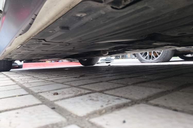 Used BMW 3 Series 2015 320Li Luxury Edition Fashion Model Left Side Sill