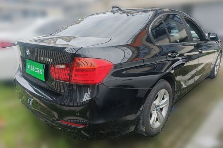 Used BMW 3 Series 2015 320i Active Edition Rear Right 45 Deg