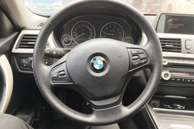Used BMW 3 Series 2015 320Li Luxury Edition Fashion Model Steering Wheel