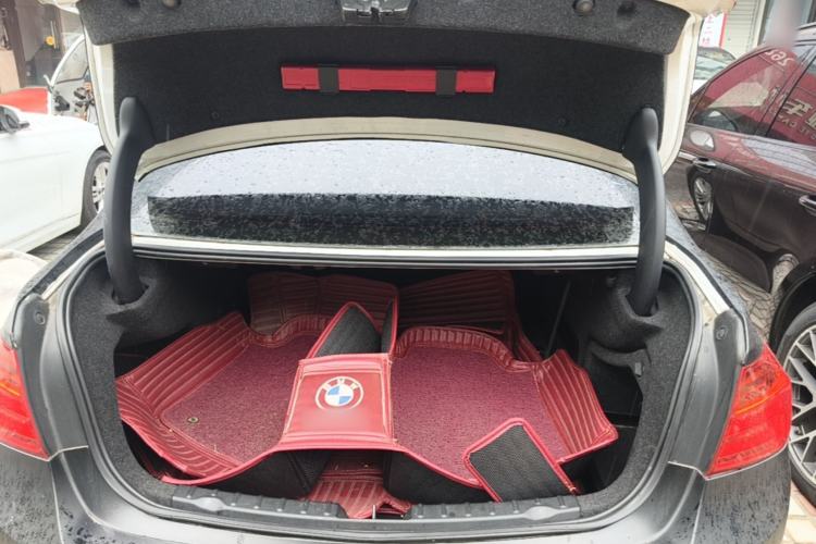 Used BMW 3 Series 2015 320Li Luxury Edition Fashion Model Trunk