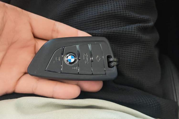Used BMW 3 Series 2015 328i Sport Design Package Vehicle Key
