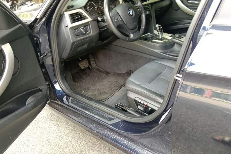 Used BMW 3 Series 2015 316Li Fashion Model Driver Seat