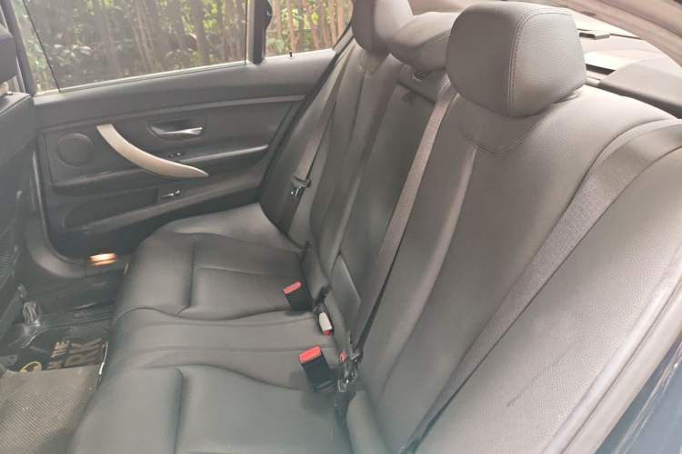Used BMW 3 Series 2015 320Li Luxury Edition Fashion Model Left Rear Seat