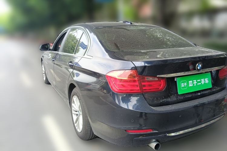 Used BMW 3 Series 2015 316Li Fashion Model Rear Left 45 Deg
