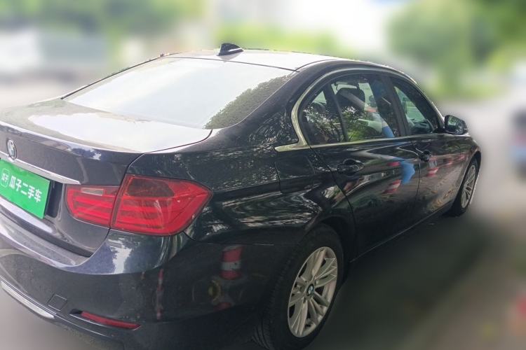 Used BMW 3 Series 2015 316Li Fashion Model Rear Right 45 Deg