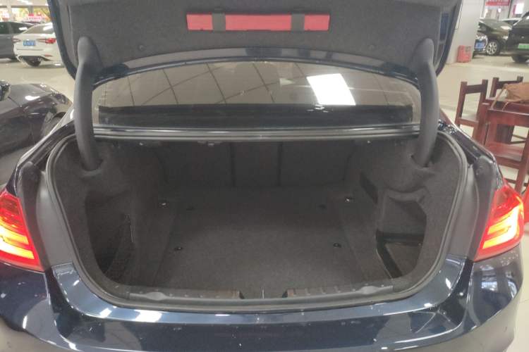 Used BMW 3 Series 2015 320i Active Edition Trunk
