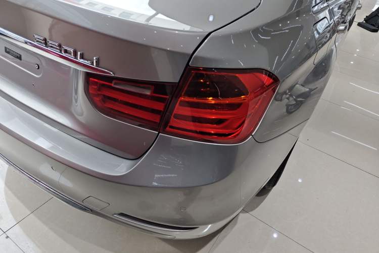 Used BMW 3 Series 2015 320Li Luxury Edition Fashion Model Exterior 6
