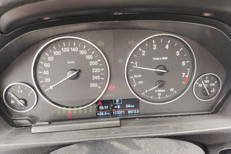 Used BMW 3 Series 2015 320Li Luxury Edition Fashion Model Instrument Cluster