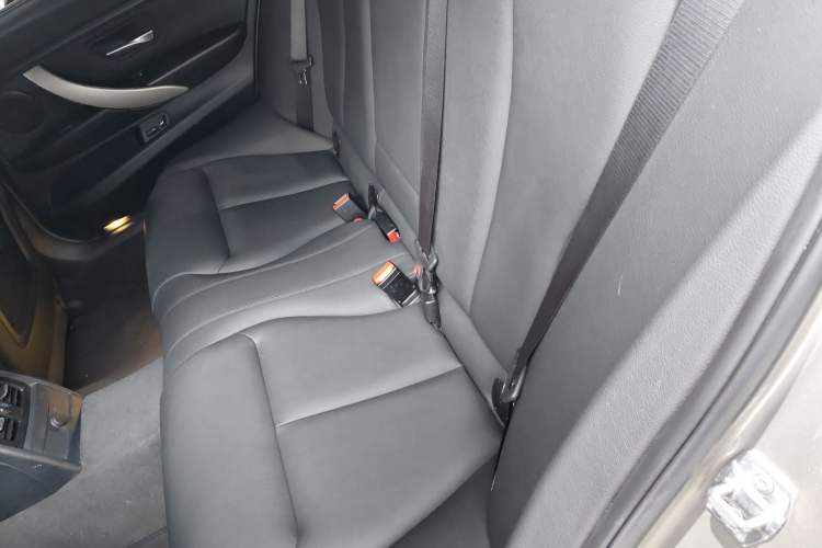 Used BMW 3 Series 2015 320Li Luxury Edition Fashion Model Interior 4