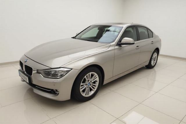 BMW 3 Series 2015 320Li Luxury Edition Fashion Model usata