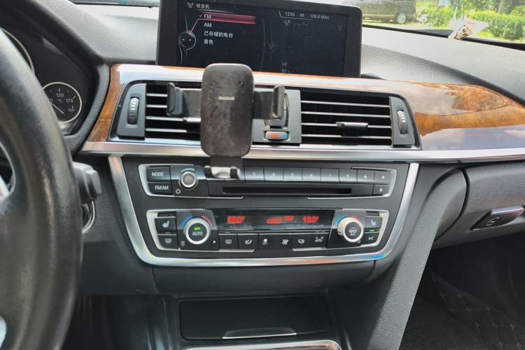 Used BMW 3 Series 2015 320Li Luxury Design Package Audio And AC Panel