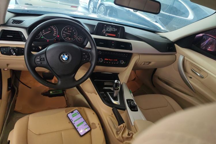 Used BMW 3 Series 2015 320Li Luxury Edition Fashion Model Center Console