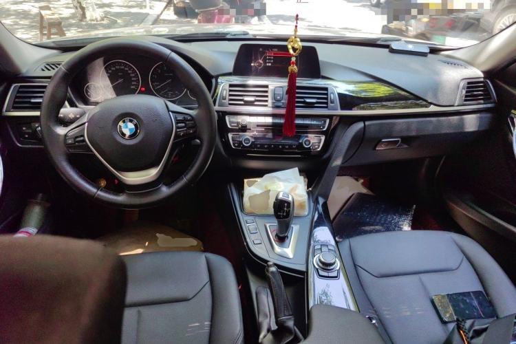 Used BMW 3 Series 2015 320Li Luxury Edition Fashion Model Center Console