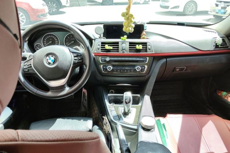 Used BMW 3 Series 2015 328i Sport Design Package Center Console