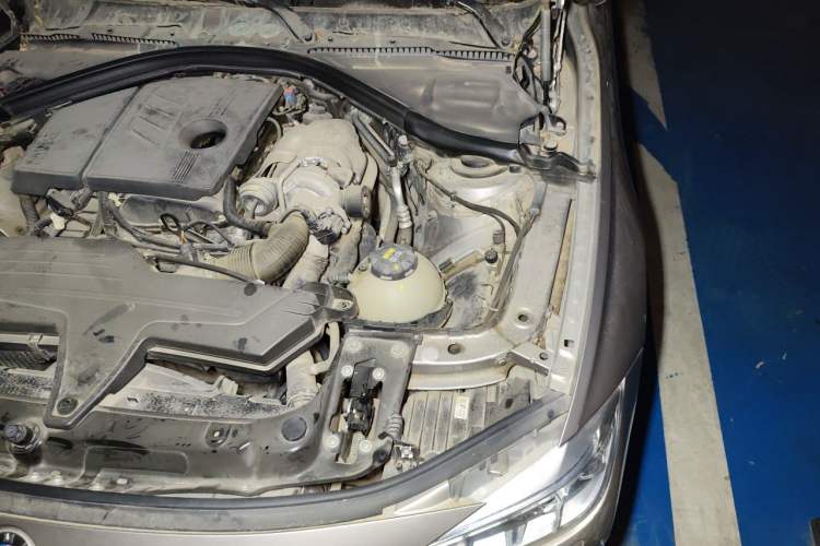 Used BMW 3 Series 2015 316Li Fashion Model Engine Bay Left
