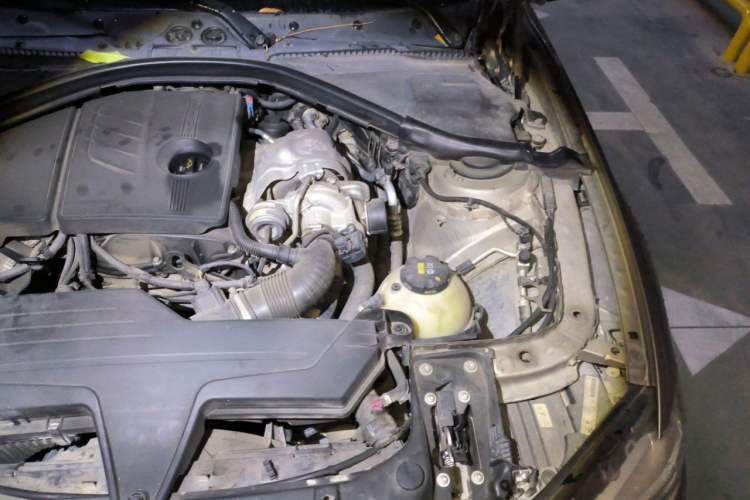 Used BMW 3 Series 2015 316Li Fashion Model Engine Bay Left