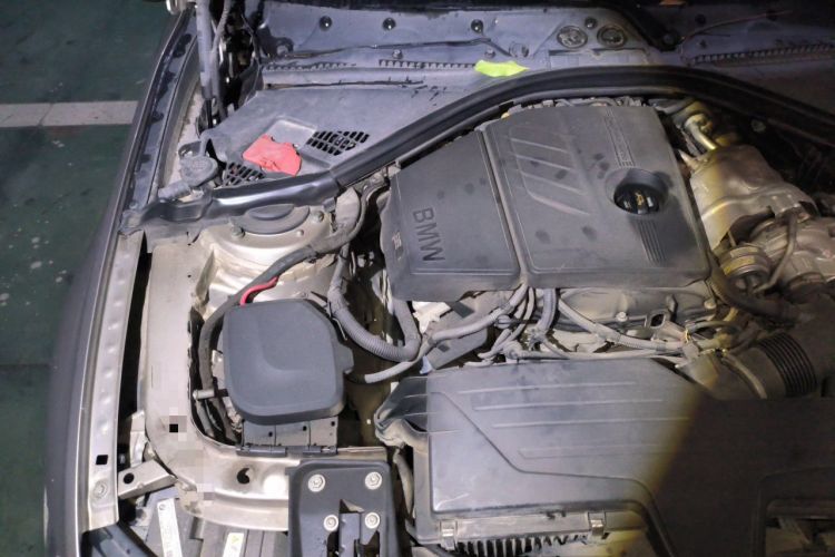 Used BMW 3 Series 2015 316Li Fashion Model Engine Bay Right