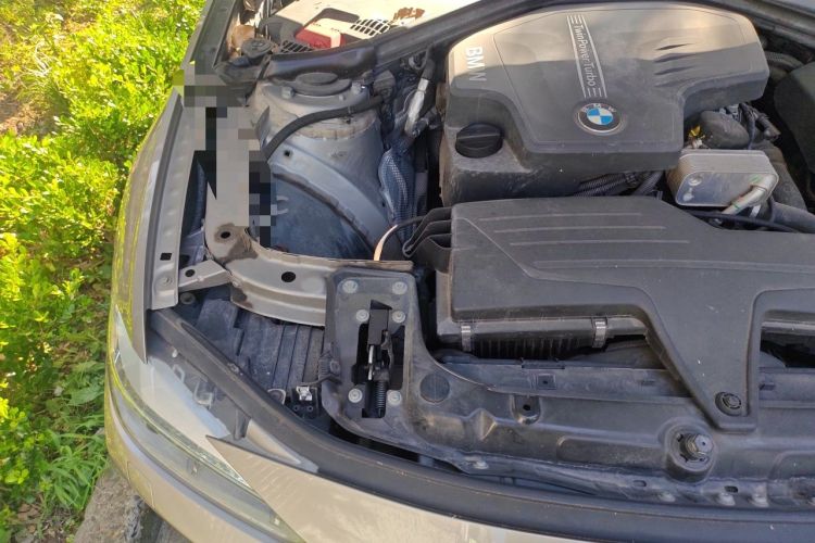 Used BMW 3 Series 2015 320i Sport Design Package Engine Bay Right