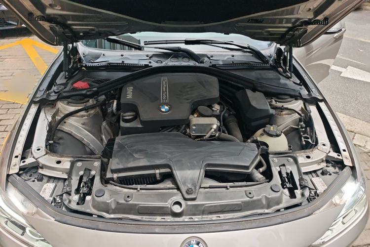 Used BMW 3 Series 2015 320Li Fashion Model Engine Bay