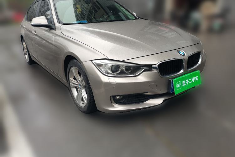 Used BMW 3 Series 2015 320i Active Edition Front Right 45 Deg
