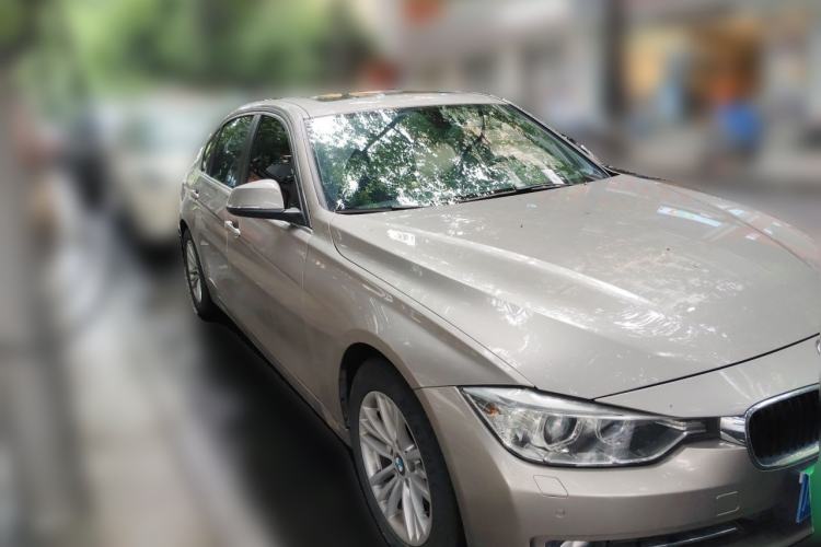 Used BMW 3 Series 2015 320Li Luxury Edition Fashion Model Front Right 45 Deg