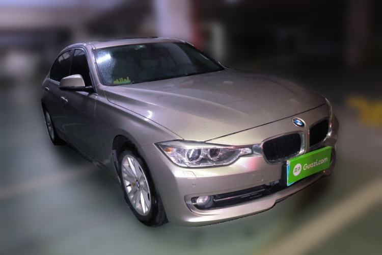 Used BMW 3 Series 2015 316Li Fashion Model Front Right 45 Deg