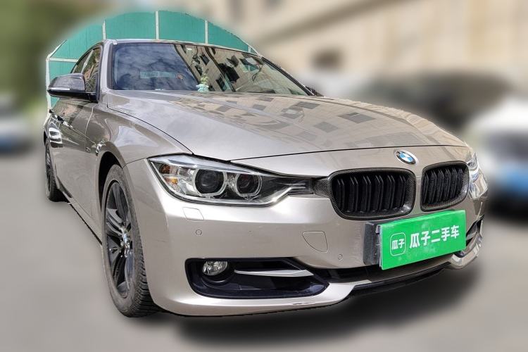Used BMW 3 Series 2015 328i Sport Design Package Front Right 45 Deg