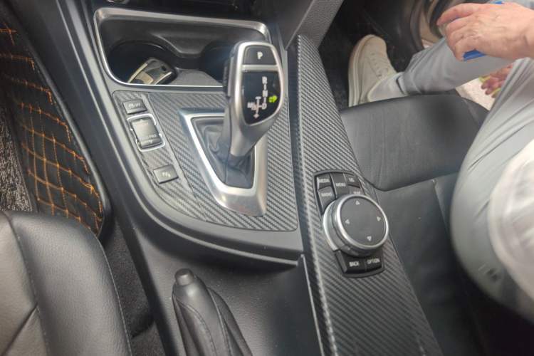 Used BMW 3 Series 2015 320Li Luxury Design Package Premium Edition Gear Lever