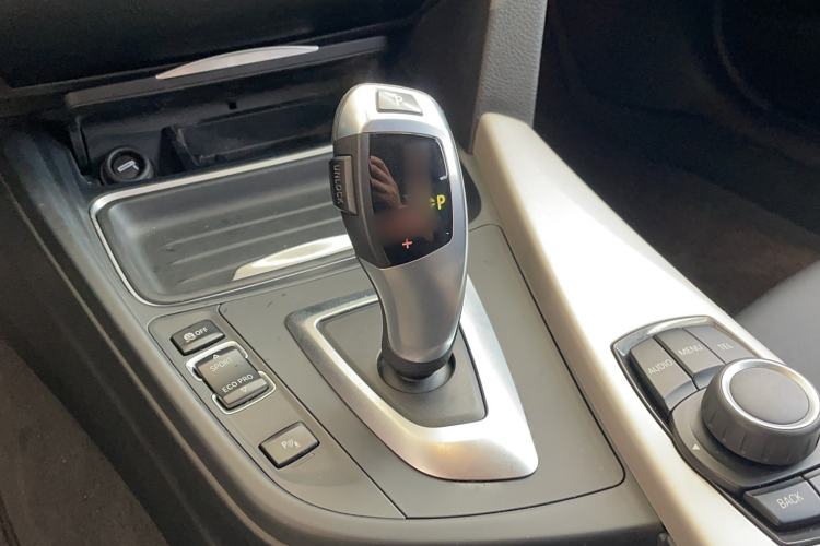 Used BMW 3 Series 2015 320Li Fashion Model Gear Lever