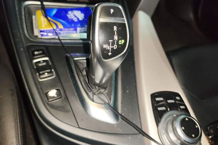 Used BMW 3 Series 2015 328Li xDrive Fashion Model Gear Lever