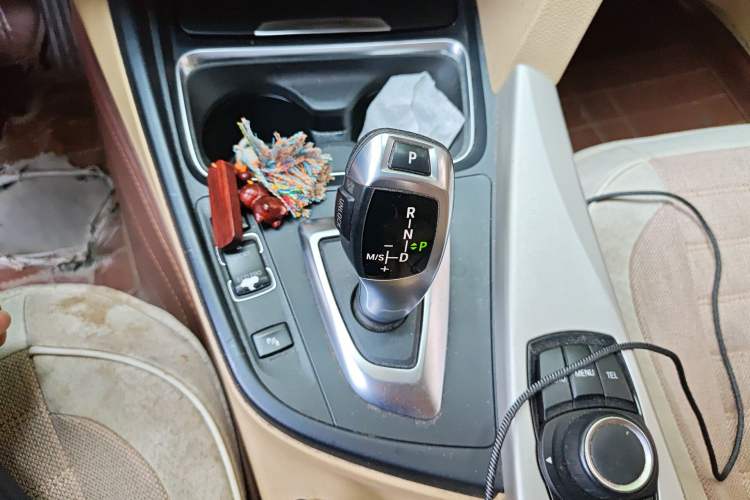 Used BMW 3 Series 2015 320Li Luxury Edition Fashion Model Gear Lever