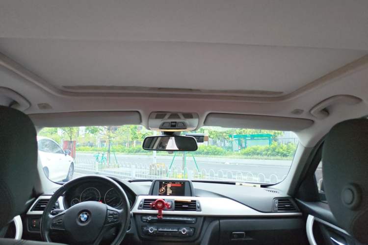 Used BMW 3 Series 2015 316Li Fashion Model Headliner
