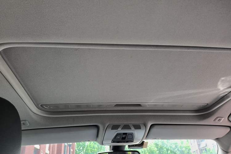 Used BMW 3 Series 2015 320Li Luxury Design Package Headliner