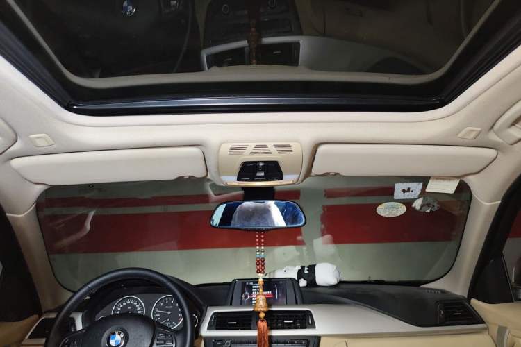 Used BMW 3 Series 2015 316Li Fashion Model Headliner