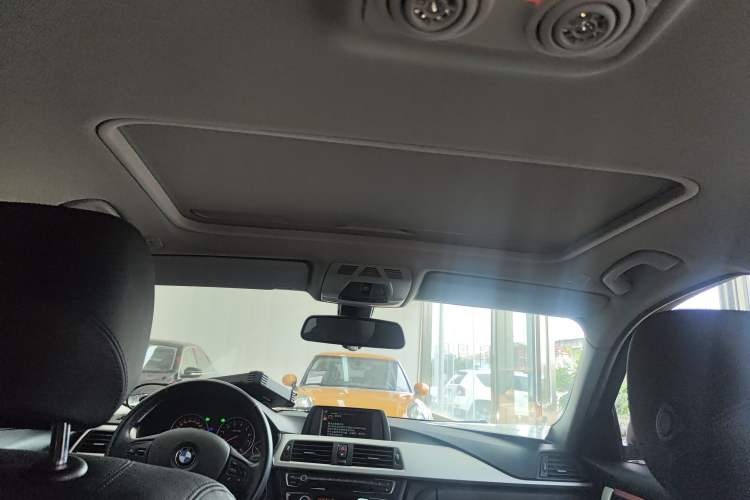 Used BMW 3 Series 2015 320Li Fashion Model Headliner