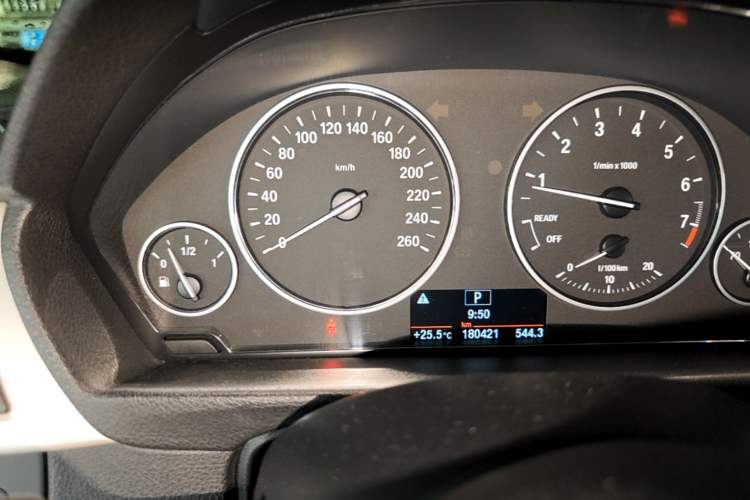 Used BMW 3 Series 2015 320Li Fashion Model Instrument Cluster