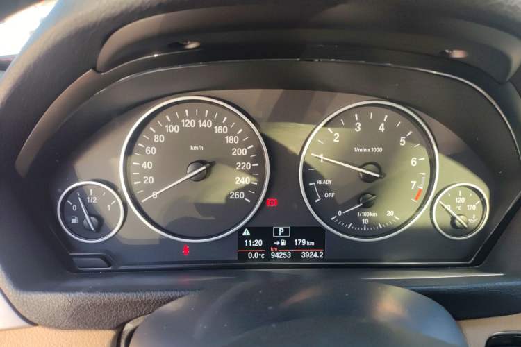 Used BMW 3 Series 2015 320Li Luxury Edition Fashion Model Instrument Cluster