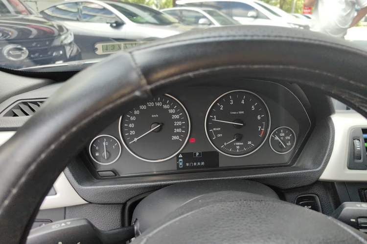 Used BMW 3 Series 2015 320i Luxury Line Stylish Edition Instrument Cluster