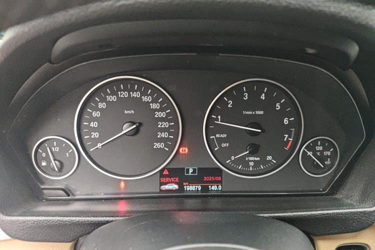 Used BMW 3 Series 2015 320Li Fashion Model Instrument Cluster