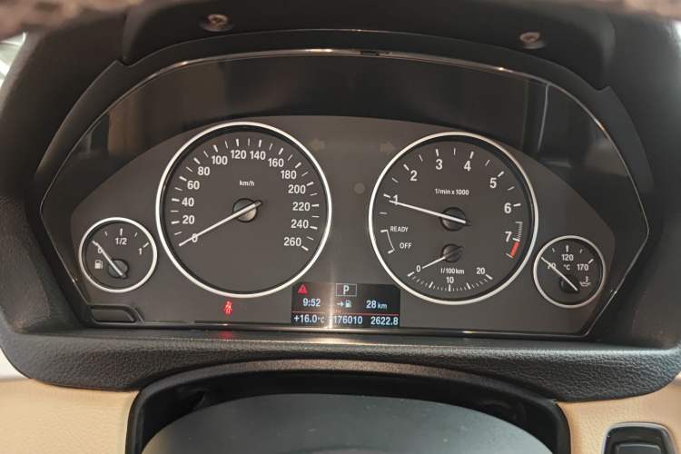 Used BMW 3 Series 2015 320Li Luxury Edition Fashion Model Instrument Cluster