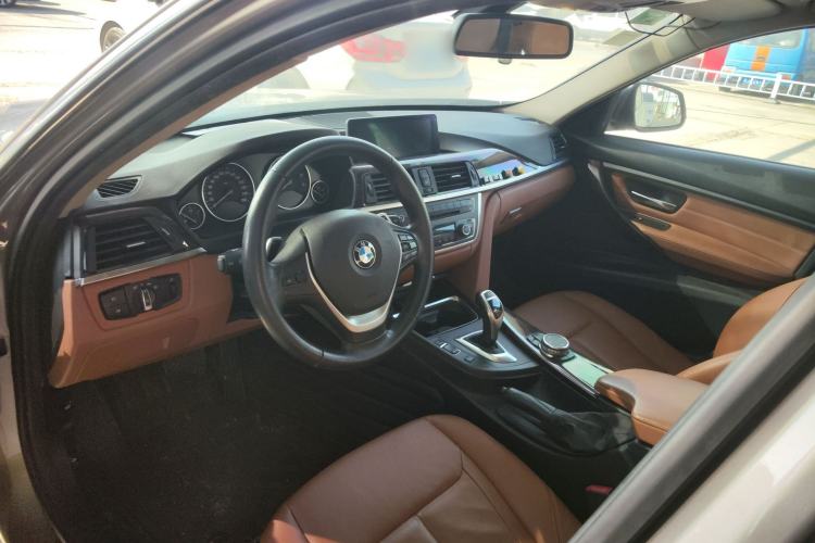 Used BMW 3 Series 2015 320Li Luxury Design Package Premium Edition Interior 2