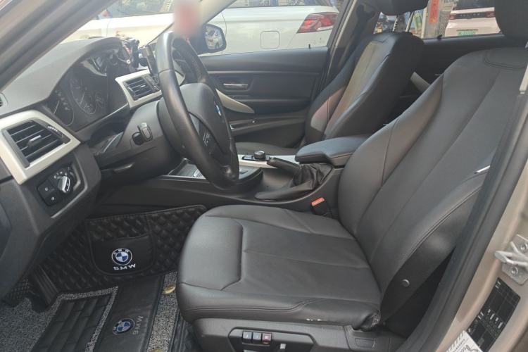 Used BMW 3 Series 2015 320Li Luxury Edition Fashion Model Left Front Seat