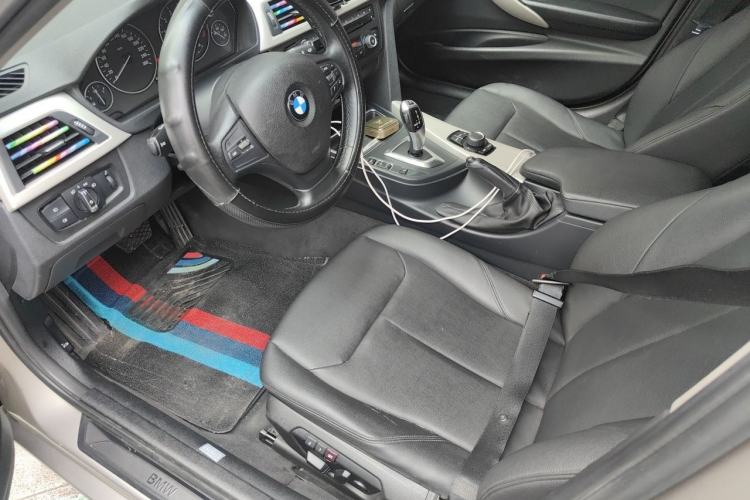 Used BMW 3 Series 2015 320i Luxury Line Stylish Edition Left Front Seat