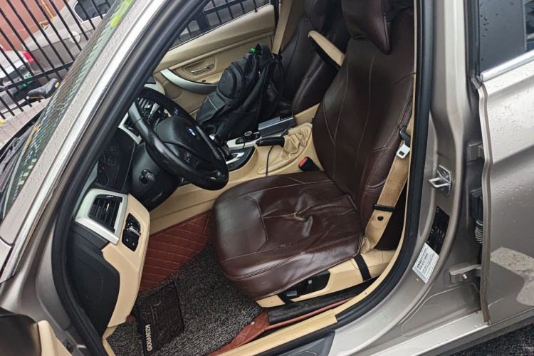 Used BMW 3 Series 2015 320Li Fashion Model Left Front Seat