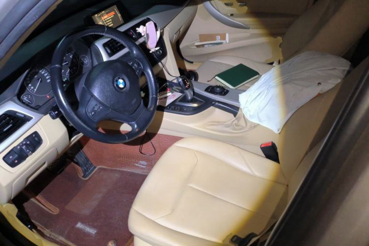 Used BMW 3 Series 2015 316Li Fashion Model Left Front Seat