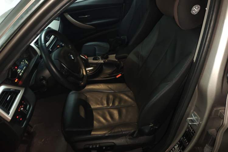 Used BMW 3 Series 2015 328Li xDrive Fashion Model Left Front Seat