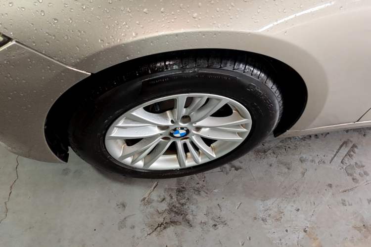 Used BMW 3 Series 2015 320Li Fashion Model Left Front Wheel Hub