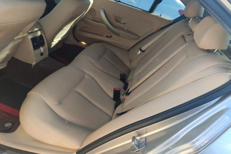 Used BMW 3 Series 2015 320Li Luxury Edition Fashion Model Left Rear Seat
