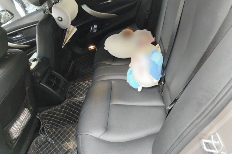 Used BMW 3 Series 2015 320Li Luxury Edition Fashion Model Left Rear Seat