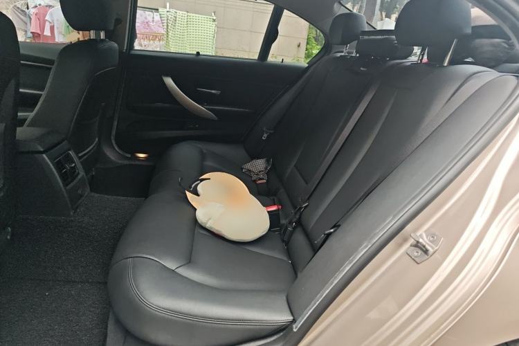 Used BMW 3 Series 2015 320Li Fashion Model Left Rear Seat